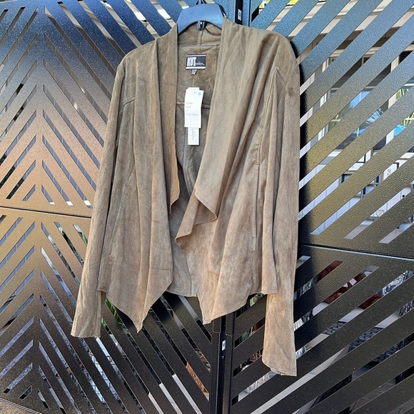 Jacket - Picture 2 of 5